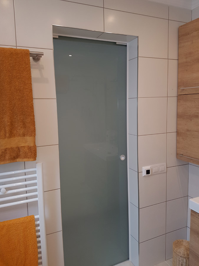 GLASSCHIEBETUER GLASSCHIEBETUER